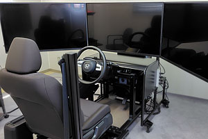 四輪車運転シュミレーター